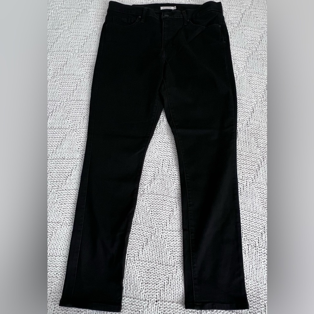 Levi’s 311 Shaping Skinny Jeans